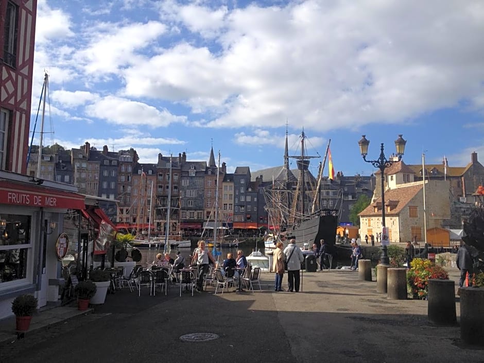 La Maison de Pierre et Valérie Ste Catherine Honfleur