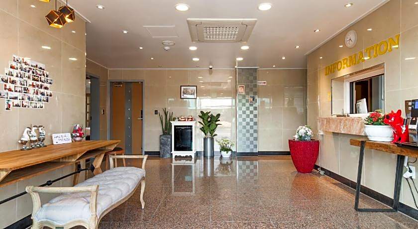 Fantastic Ocean View Sydney Hotel