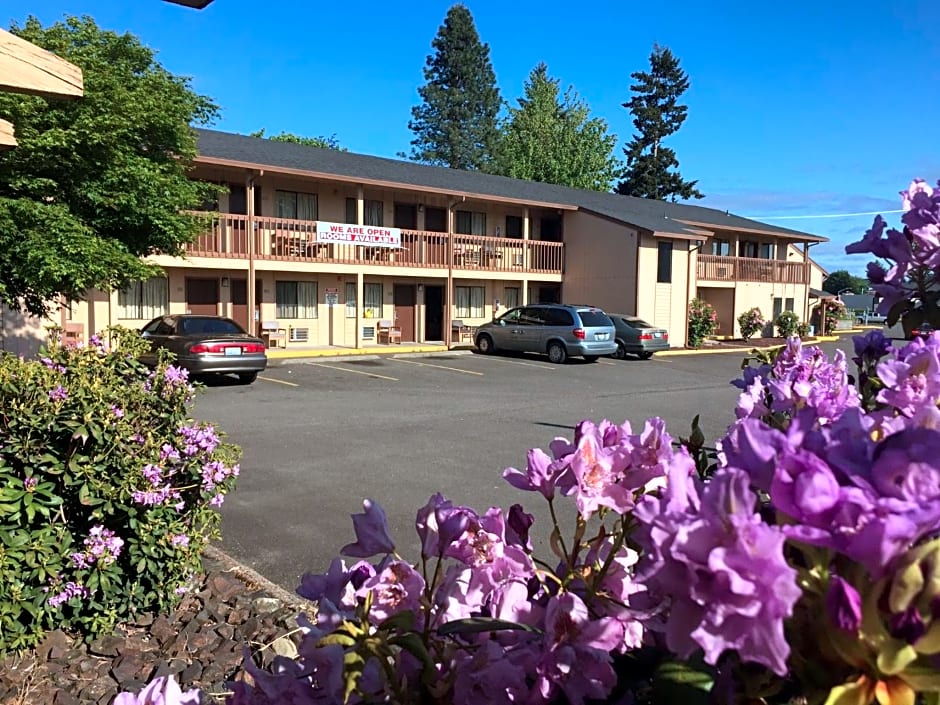 Foto 1 de 8 de Centralia Inn