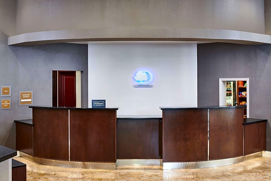 DoubleTree By Hilton Fullerton