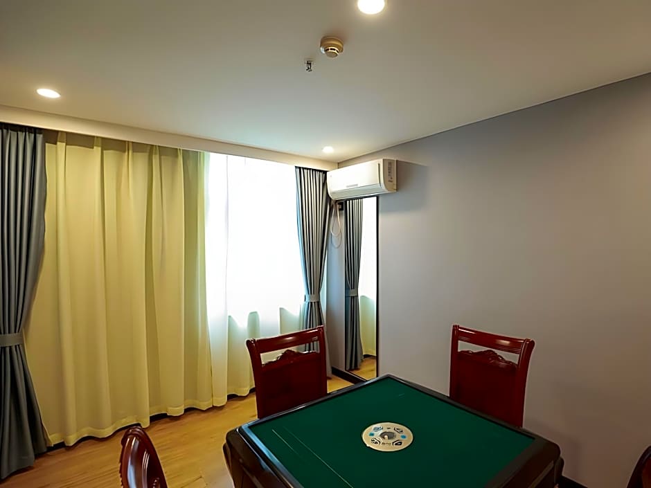 GreenTree Inn Chuzhou Wandong International Car City Express Hotel