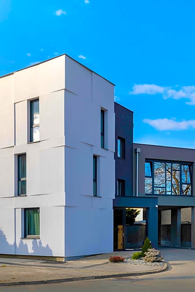 4 SMART HOTEL
