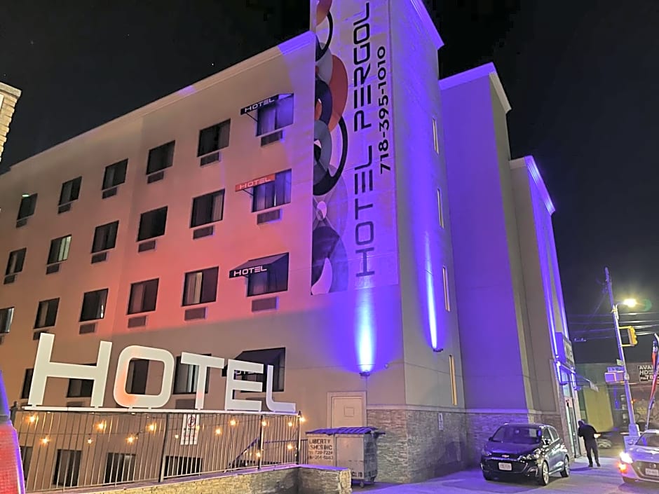 Hotel Pergola Jamaica JFK