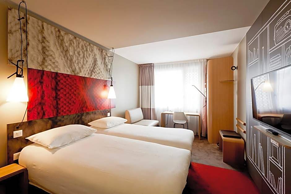 ibis Lyon Carre De Soie