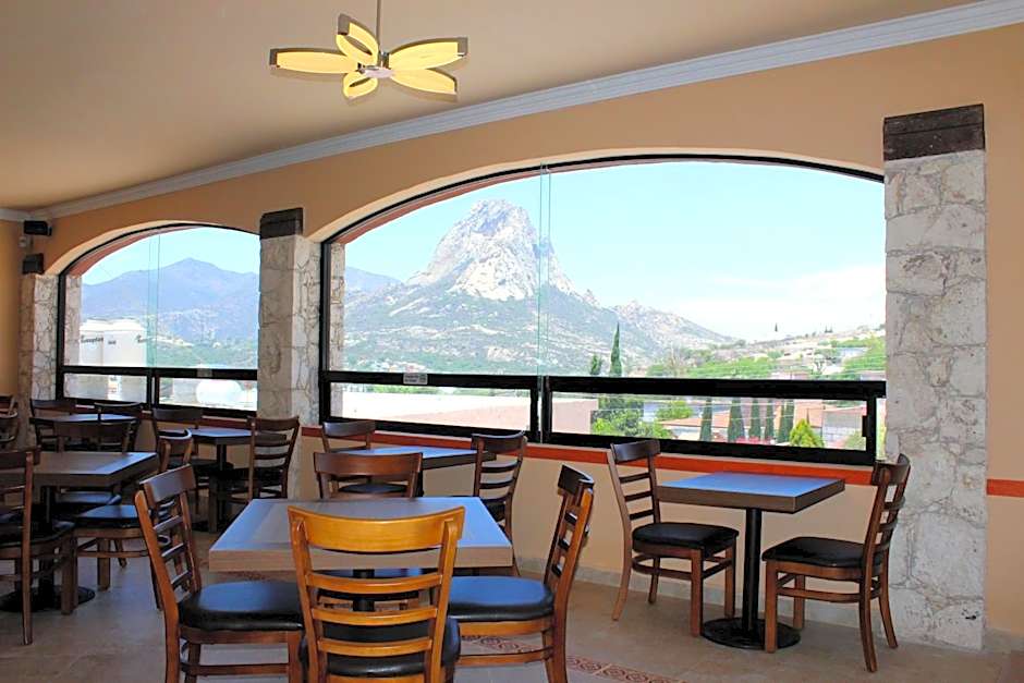 Hotel Villa Bernal