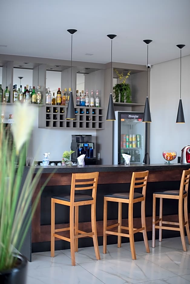 Bristol Infinity Hotel