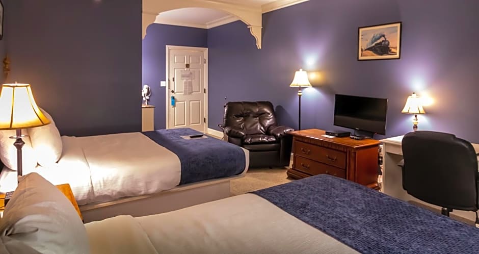 Depot Inn & Suites