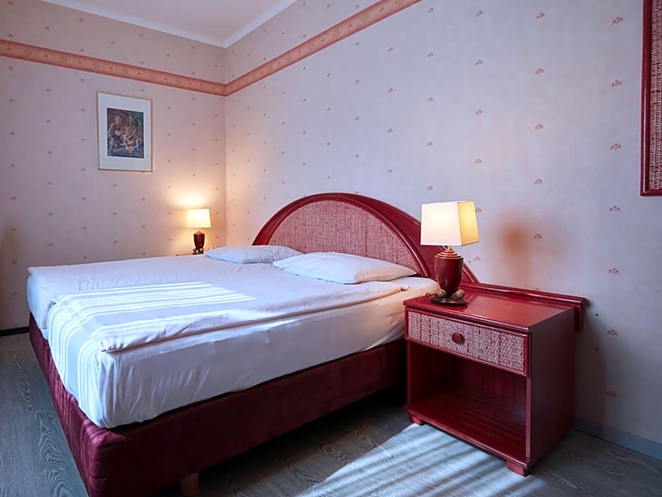 Crystal Hotel