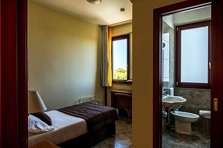 Hotel Ara Solis