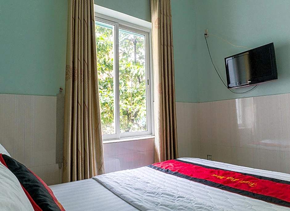 Tuyet Lan Hotel