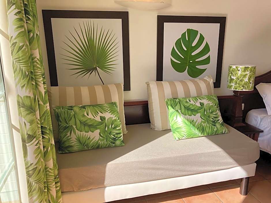 SUPERBE STUDIO MARTINIQUE VUE ROCHER DU DIAMANT