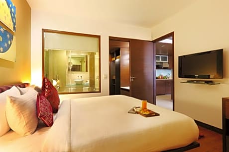 Designer Suite with 10% discount on Food & Laundry