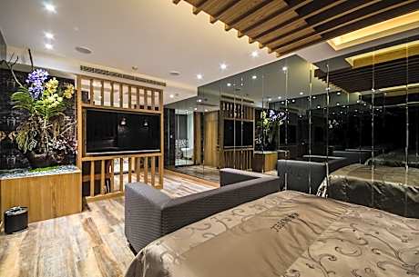 Superior Double Room - with Garage