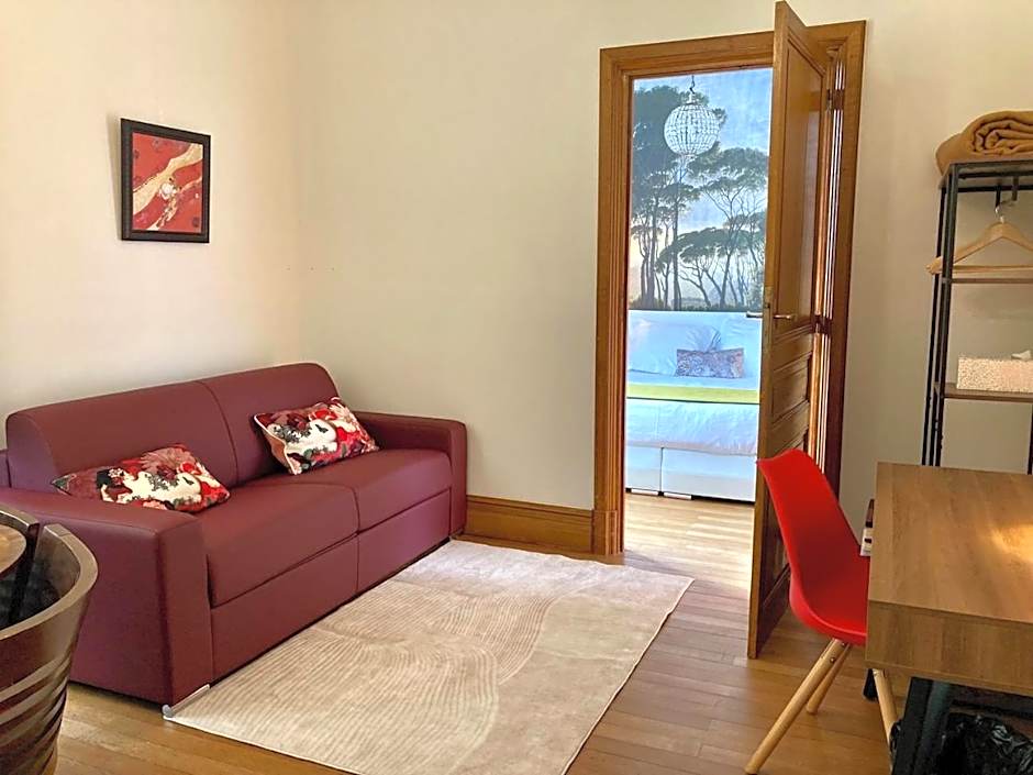 La Villa des Roses Gîte Chambres d'hôtes Piscine chauffée