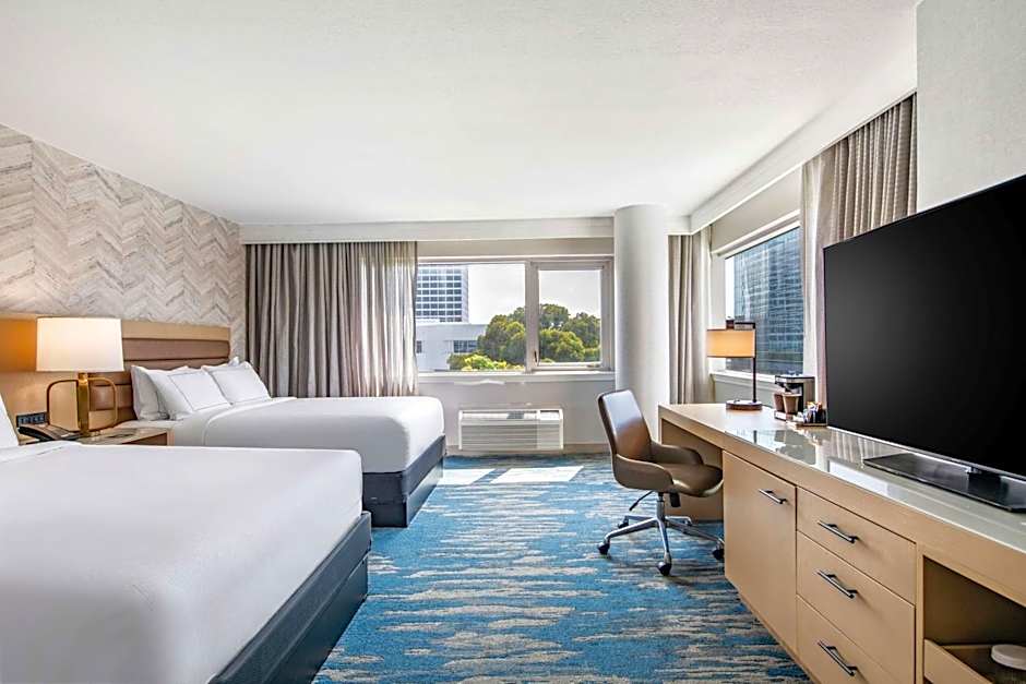 DoubleTree by Hilton LAX - El Segundo