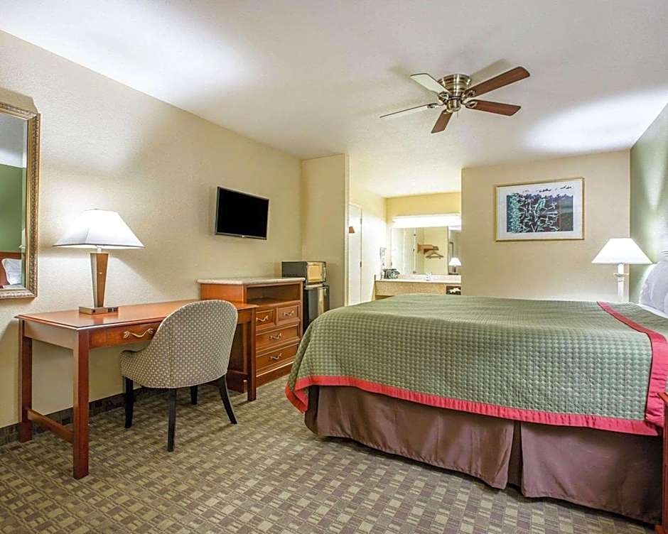Rodeway Inn Delano