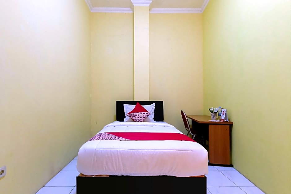 OYO 338 Guest House Omah Manahan Syariah