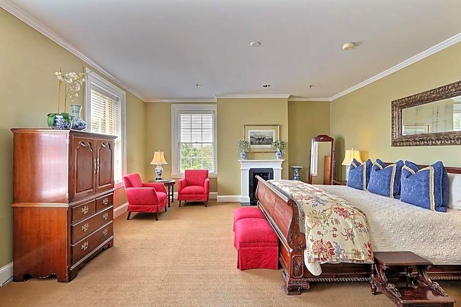 The Presidents' Quarters Inn