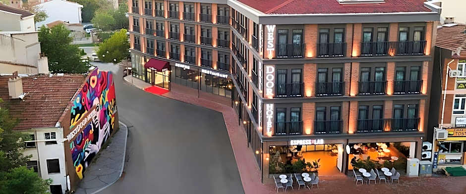 Westdoor Hotel