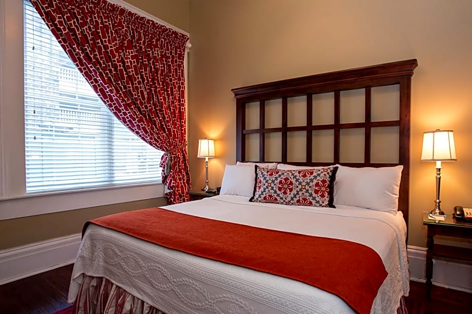 The Marshall House, Historic Inns of Savannah Collection