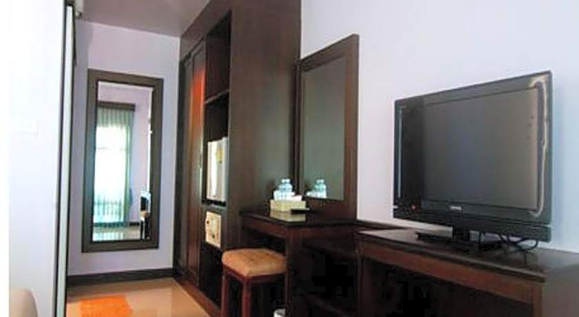 Lanta Bee Garden Bungalows