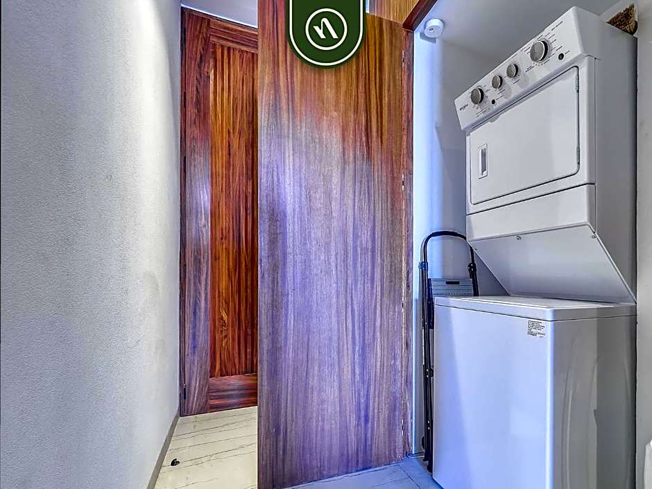 Amazing 1 BR Condo with Terrace - Rooftop Pool
