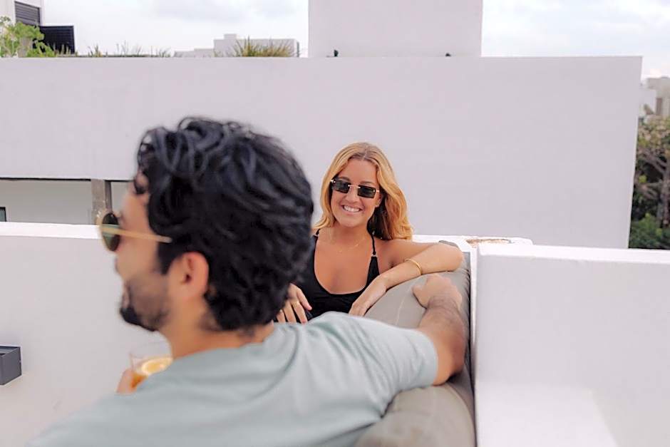 Coco Live Suites