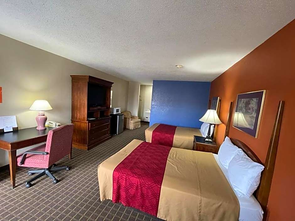 Rodeway Inn & Suites Emporia