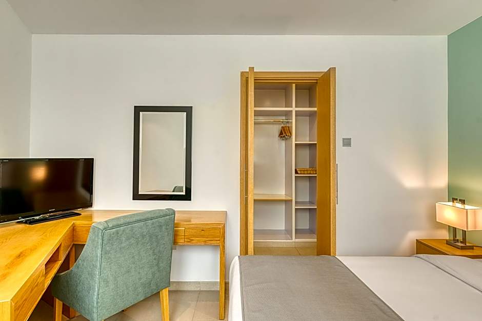 Grand Heights Dubai Hotel Apartments