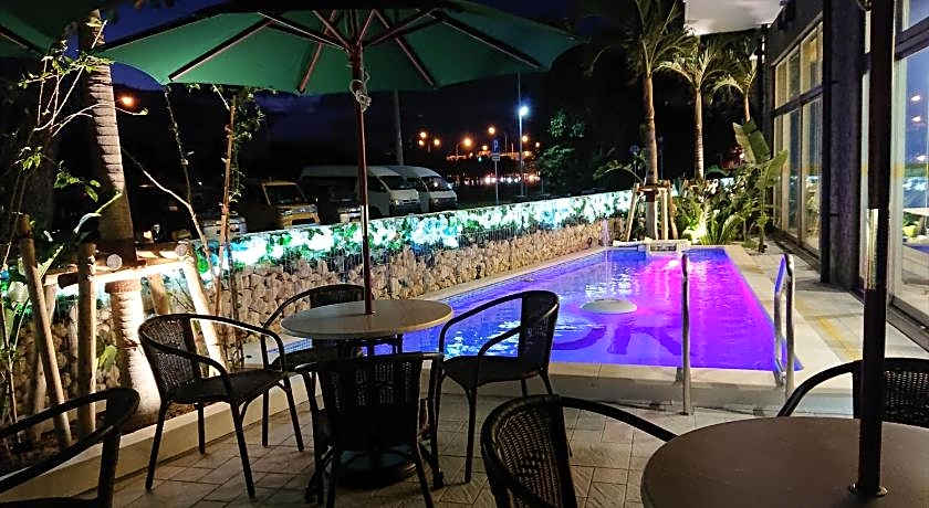 Green Rich Hotel Okinawa Nago (Artificial hot spring Futamata Yunohana)