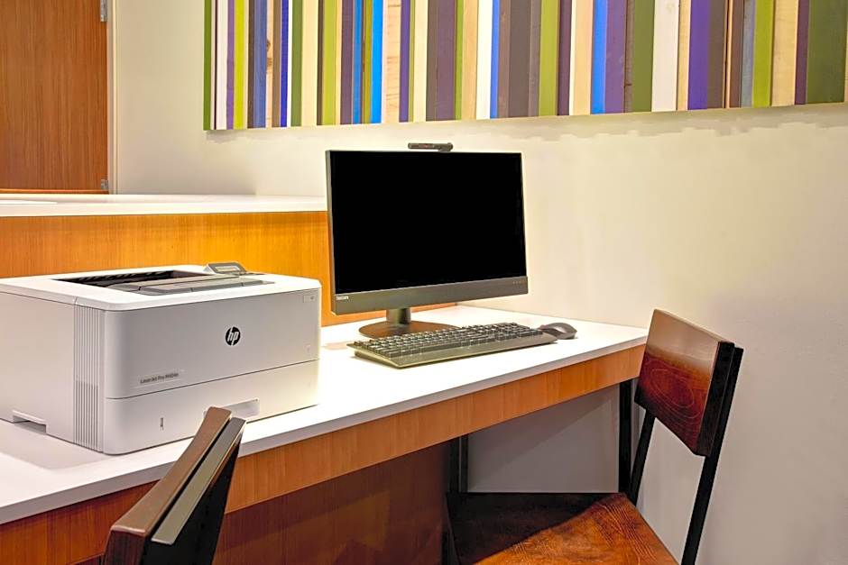 Holiday Inn Express & Suites - Ottawa By IHG