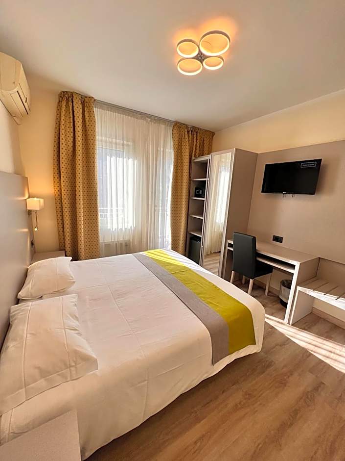 Hotel Aurora