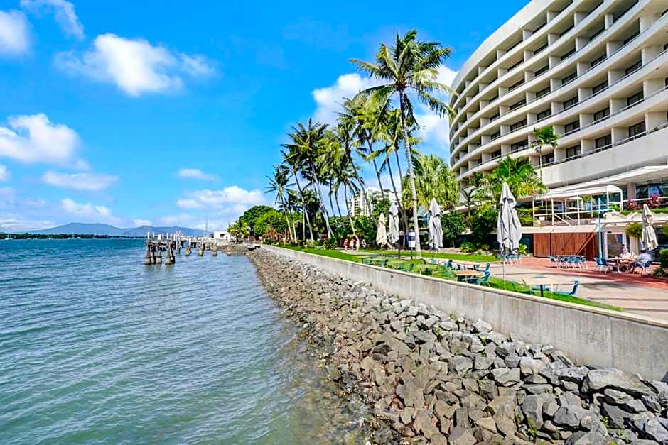 602 Harbour Lights with Ocean Views