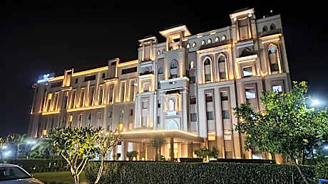 Geeta Sarovar Portico Panipat