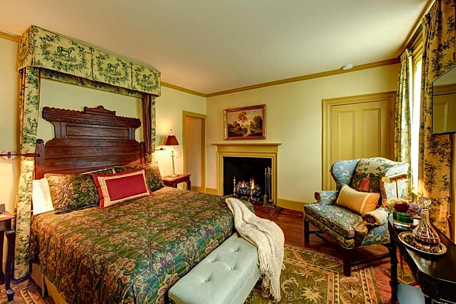 Inn by the Bandstand a Boutique Hotel