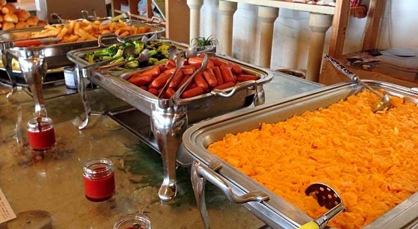 Hotel & Restaurant On the Beach Lue