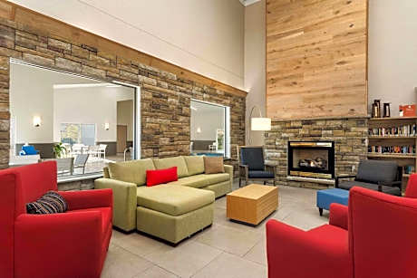 Country Inn & Suites by Radisson, Platteville, WI