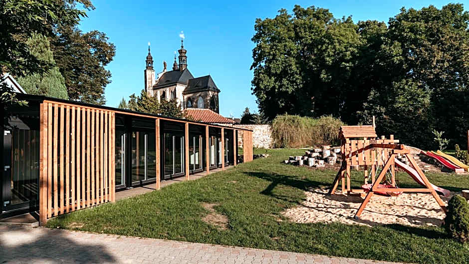 Hotel a Museum of Bricks