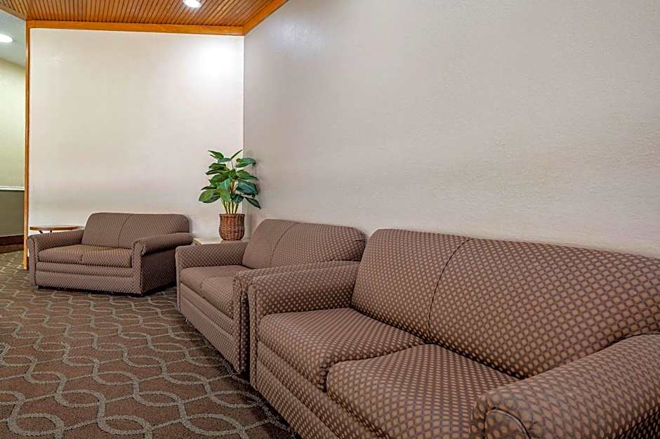 Suburban Studios Lafayette