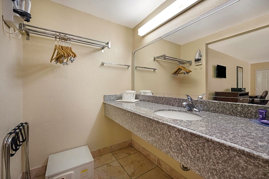 Knights Inn College Station