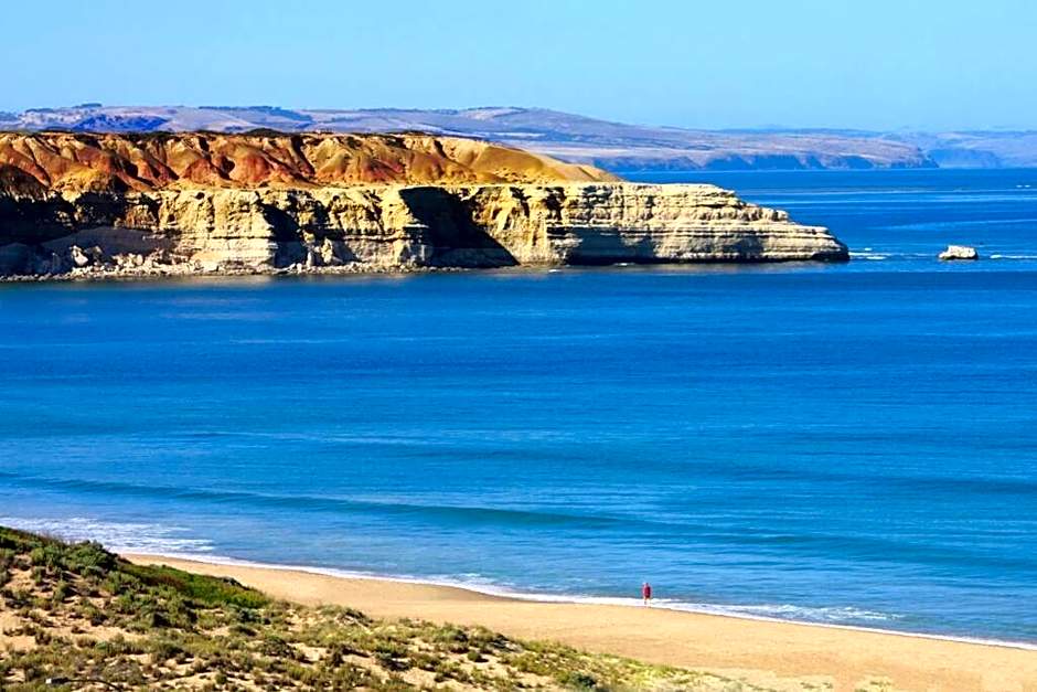 SUNSET CLIFFS luxury stay at Maslin Beach