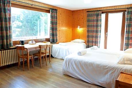 Double Room with Mountain View