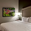 Hampton Inn By Hilton & Suites New Orleans-Convention Center