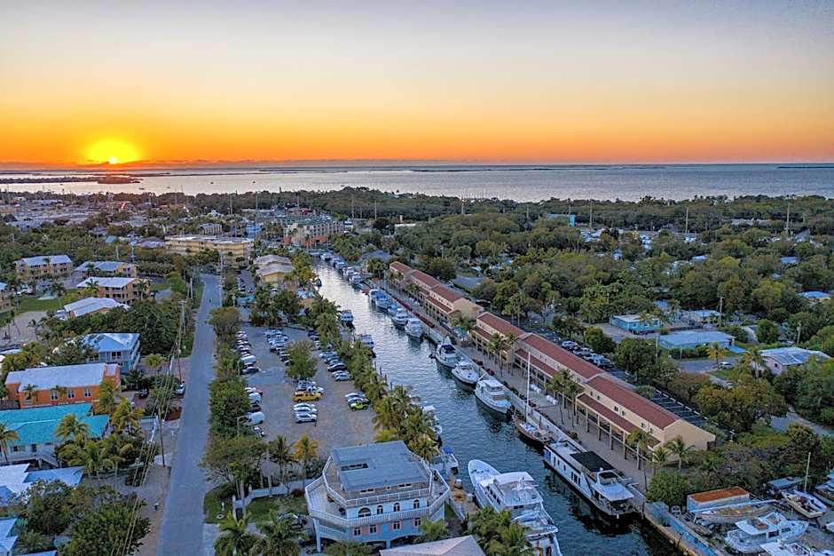 Waterside Suites and Marina