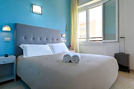 Double or Twin Room with Sea View