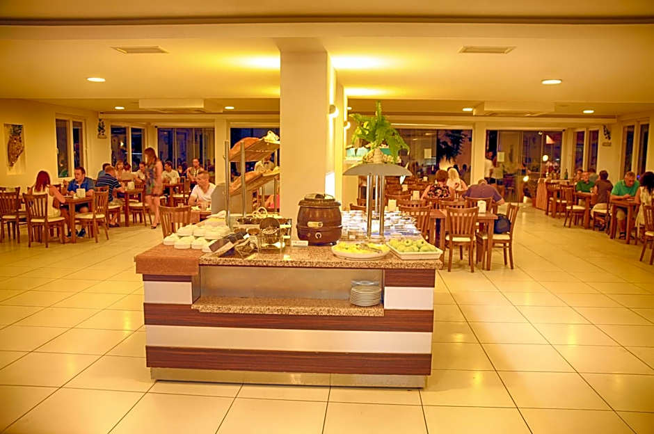 Club Shark Hotel