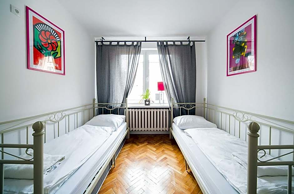 Old Town Kanonia Hostel & Apartments