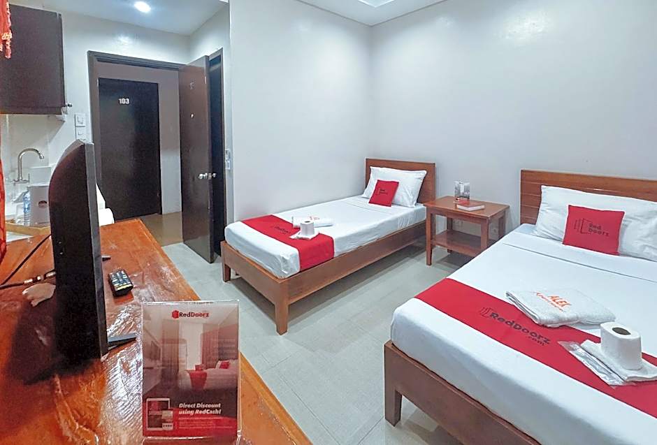 RedDoorz @ Sta Cruz Naga City