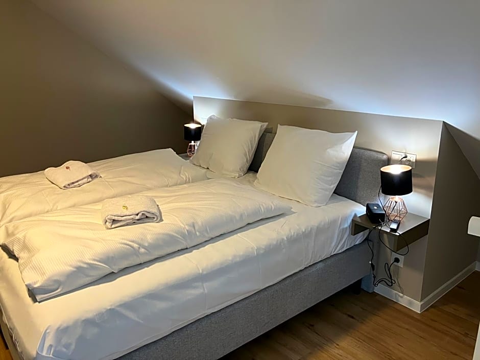 Amelie No 3 Hotel & Appartements