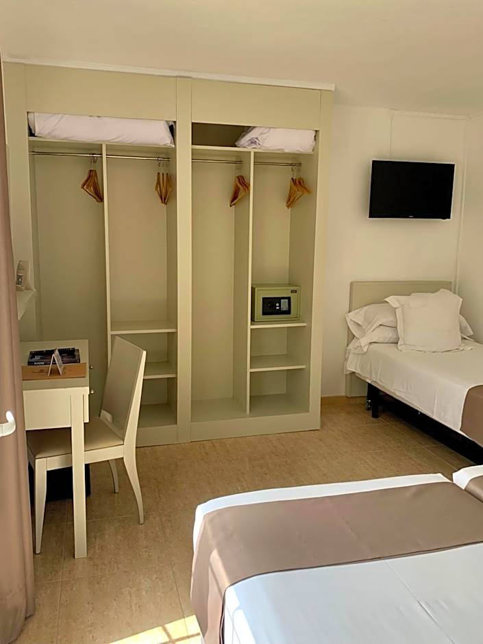 Hotel Jeni & Restaurant